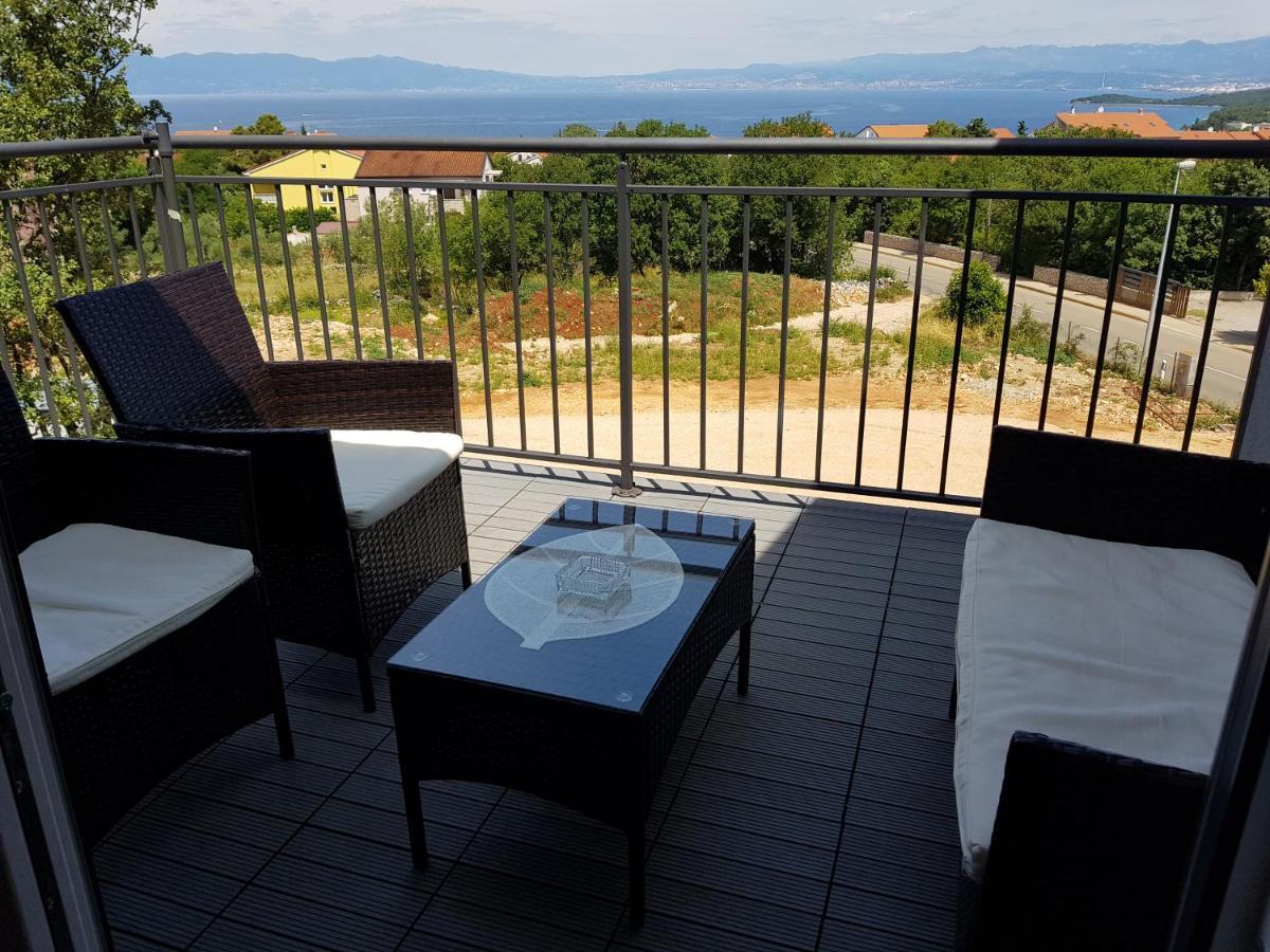 Apartmani Zaric Malinska Exterior photo
