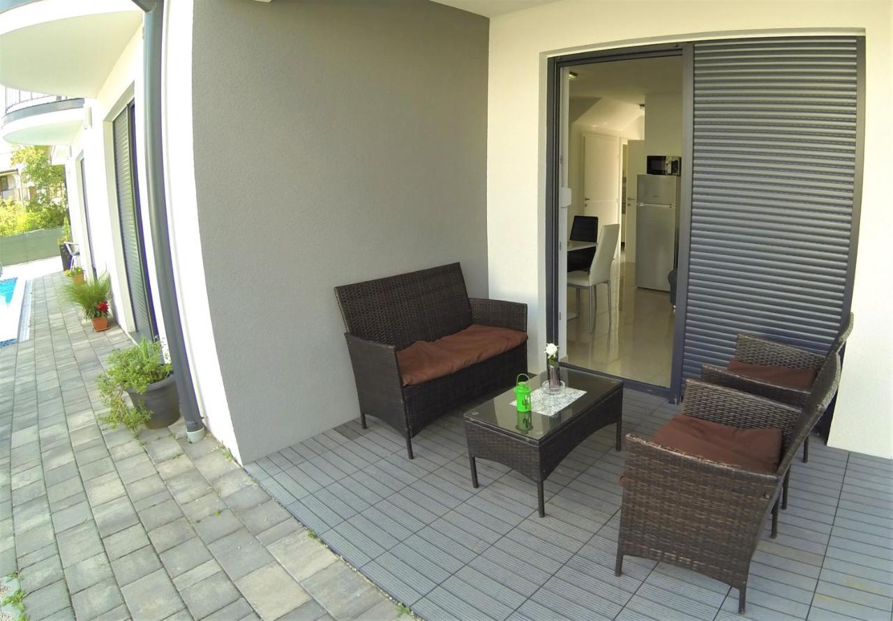 Apartmani Zaric Malinska Exterior photo